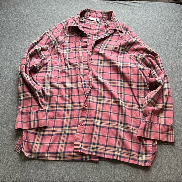 ASOS DESIGN Petite long sleeve boyfriend shirt in dark red and navy check - Picture 14 of 14